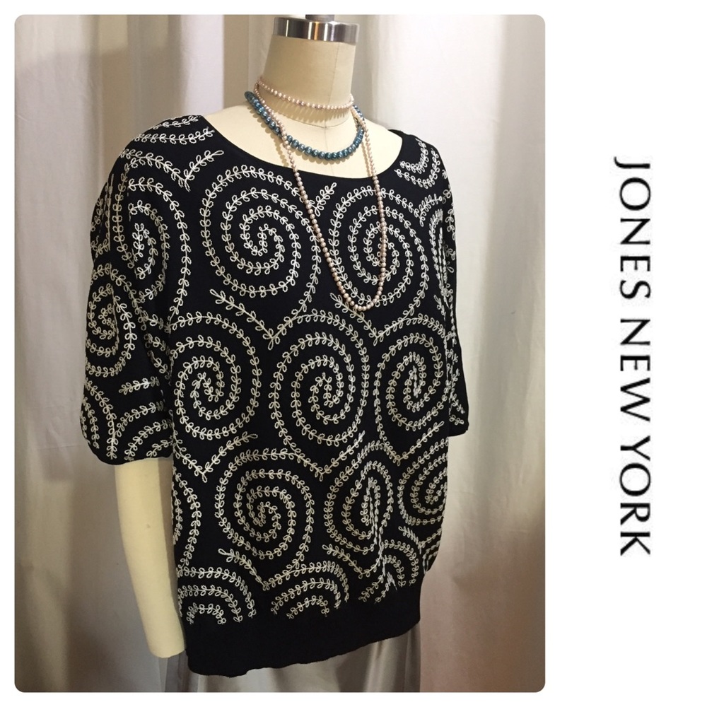 Embroidered Jones New York women's top, black, 3X